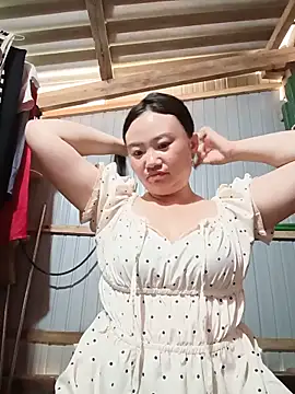 Snapshot of lisn-cute chatting on 05/25/26, 06:30 lisn-cute online show from 05/25/26, 06:30