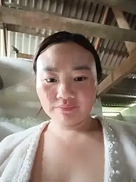 Snapshot of lisn-cute chatting on 06/09/26, 04:13 lisn-cute online show from 06/09/26, 04:13