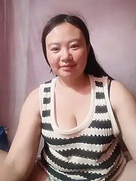 Snapshot of lisn-cute chatting on 06/09/26, 11:05 lisn-cute online show from 06/09/26, 11:05