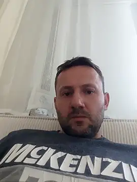 defaktor online show from 05/23/26, 03:27
