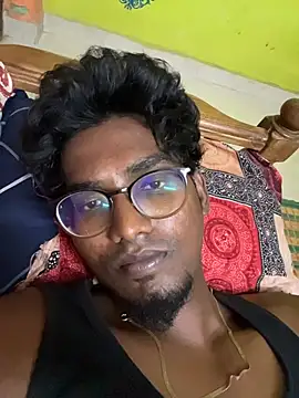 Snapshot of chennai_sexyboy chatting on 02/13/26, 04:14 chennai sexyboy online show from 02/13/26, 04:14