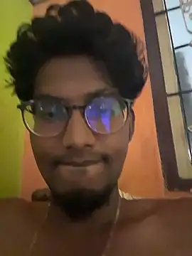 Snapshot of chennai_sexyboy chatting on 02/26/26, 04:22 chennai sexyboy online show from 02/26/26, 04:22