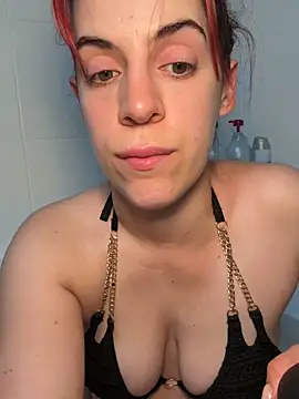 Snapshot of Roxysophie chatting on 06/06/26, 05:45 Roxysophie online show from 06/06/26, 05:45
