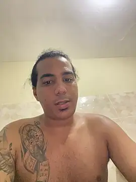Snapshot of Nuevo14 chatting on 07/28/26, 10:31 Nuevo14 online show from 07/28/26, 10:31