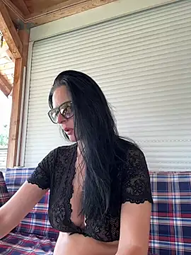 MiriamDelyn online show from 06/01/26, 12:29