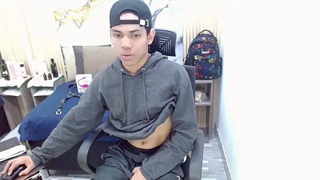 DaviidBuckx  online show from 06/04/26, 02:50
