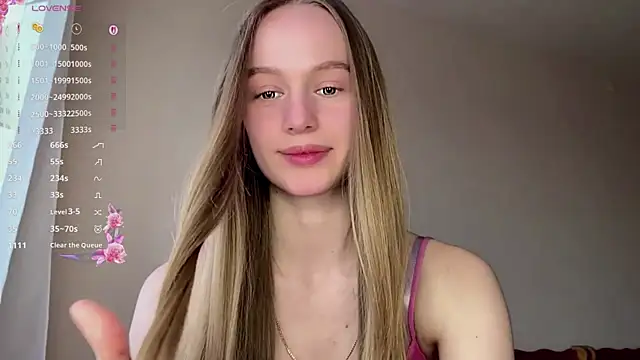 Snapshot of Viktoria_Vibes chatting on 03/21/26, 03:26 Viktoria Vibes online show from 03/21/26, 03:26