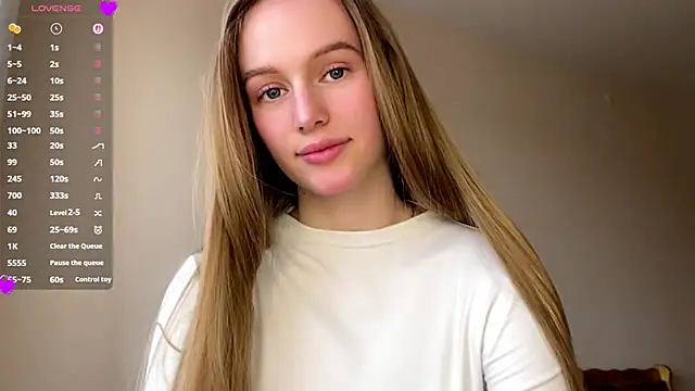 Snapshot of Viktoria_Vibes chatting on 03/24/26, 03:06 Viktoria Vibes online show from 03/24/26, 03:06