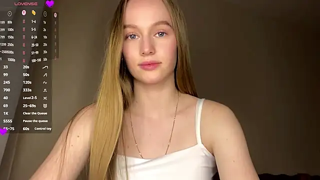 Snapshot of Viktoria_Vibes chatting on 03/31/26, 05:02 Viktoria Vibes online show from 03/31/26, 05:02