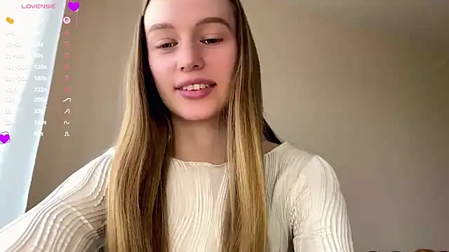 Snapshot of Viktoria_Vibes chatting on 05/13/26, 03:20 Viktoria Vibes online show from 05/13/26, 03:20