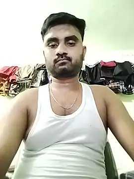 loyalboy 0052 online show from 06/05/26, 07:36