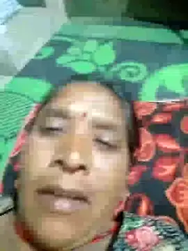 Snapshot of Loomaraj chatting on 03/26/26, 03:39 Loomaraj online show from 03/26/26, 03:39