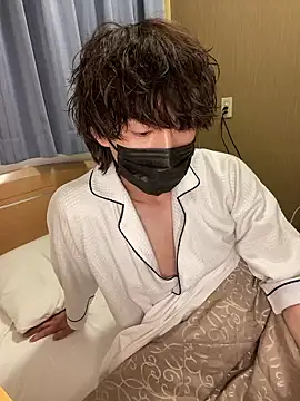--ha-ru-- online show from 05/18/26, 04:02
