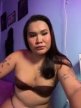 hollynicole online show from 06/18/26, 08:36