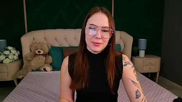 Snapshot of Arielle_Vade chatting on 04/23/26, 05:19 Arielle Vade online show from 04/23/26, 05:19