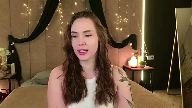 Snapshot of Arielle_Vade chatting on 05/19/26, 05:25 Arielle Vade online show from 05/19/26, 05:25