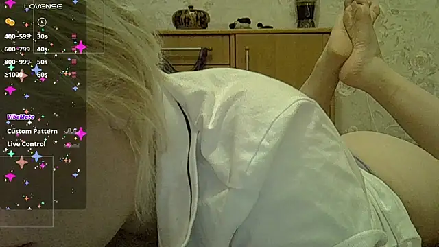 Snapshot of CurvyWild_Lady30 chatting on 03/10/26, 10:37 CurvyWild Lady30 online show from 03/10/26, 10:37