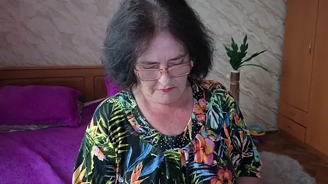 xMaryxAnne online show from 06/11/26, 01:42