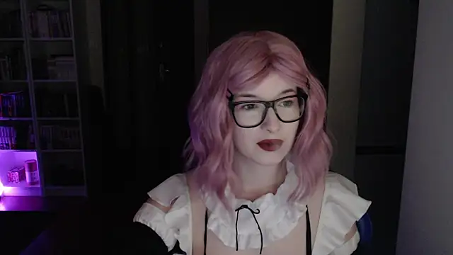 Snapshot of LunaXcherry chatting on 03/19/26, 05:50 LunaXcherry online show from 03/19/26, 05:50