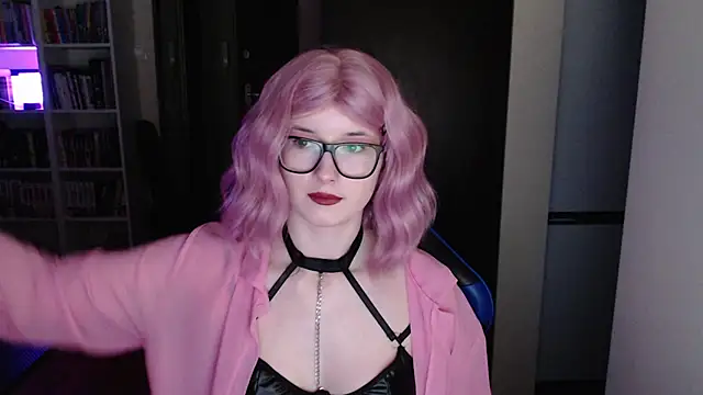 Snapshot of LunaXcherry chatting on 03/25/26, 05:41 LunaXcherry online show from 03/25/26, 05:41