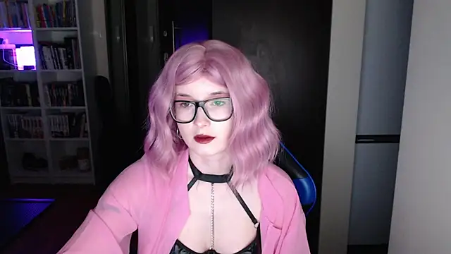 Snapshot of LunaXcherry chatting on 03/26/26, 05:40 LunaXcherry online show from 03/26/26, 05:40
