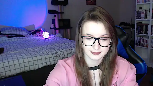 Snapshot of LunaXcherry chatting on 04/01/26, 04:48 LunaXcherry online show from 04/01/26, 04:48