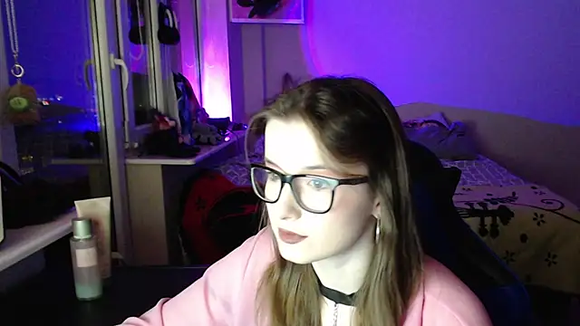 Snapshot of LunaXcherry chatting on 04/06/26, 07:15 LunaXcherry online show from 04/06/26, 07:15