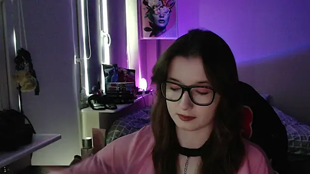 Snapshot of LunaXcherry chatting on 04/28/26, 04:45 LunaXcherry online show from 04/28/26, 04:45
