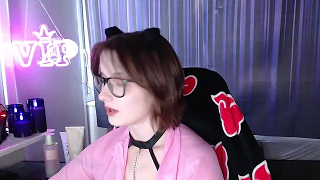 LunaXcherry online show from 07/13/26, 05:38