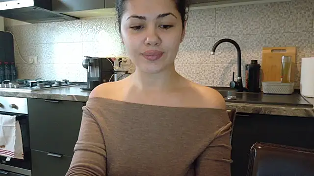 Snapshot of Sofimoon26 chatting on 02/18/26, 02:57 Sofimoon26 online show from 02/18/26, 02:57