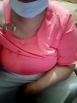 Snapshot of Simran_008 chatting on 03/29/26, 06:52 Simran 008 online show from 03/29/26, 06:52