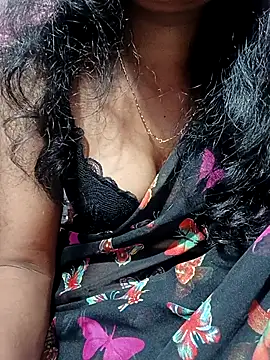Snapshot of manu_sexy_ chatting on 03/12/26, 11:00 manu sexy online show from 03/12/26, 11:00