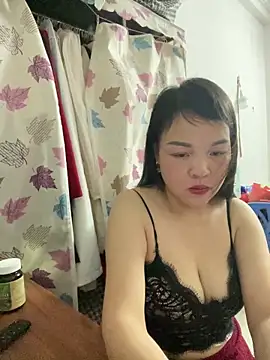 Snapshot of Strawberry-wet chatting on 03/26/26, 06:19 Strawberry-wet online show from 03/26/26, 06:19