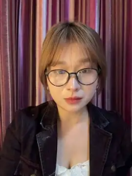 Snapshot of A-cola chatting on 03/23/26, 01:15 A-cola online show from 03/23/26, 01:15