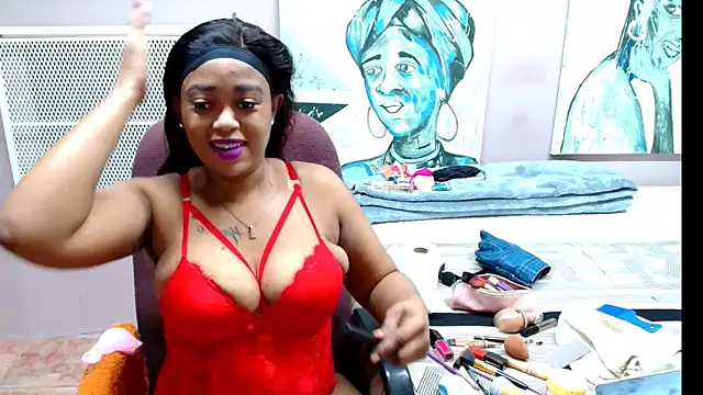 Snapshot of TyraHotxxx chatting on 03/26/26, 05:35 TyraHotxxx online show from 03/26/26, 05:35
