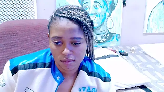Snapshot of TyraHotxxx chatting on 04/25/26, 05:21 TyraHotxxx online show from 04/25/26, 05:21