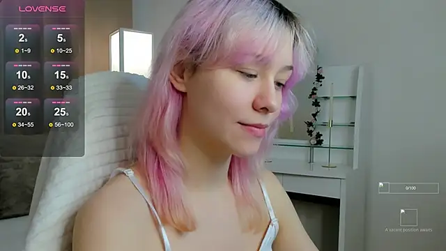 EmilyTrase online show from 06/12/26, 01:15