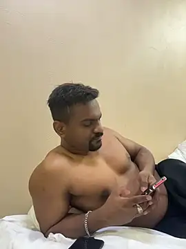 Snapshot of bhagihero chatting on 04/19/26, 06:10 bhagihero online show from 04/19/26, 06:10