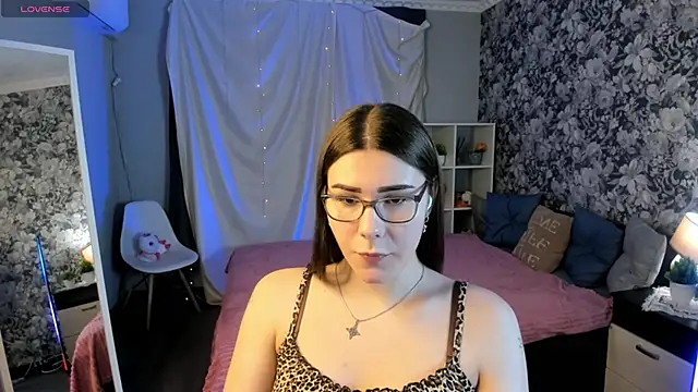 Coraline kitty online show from 05/09/26, 05:18