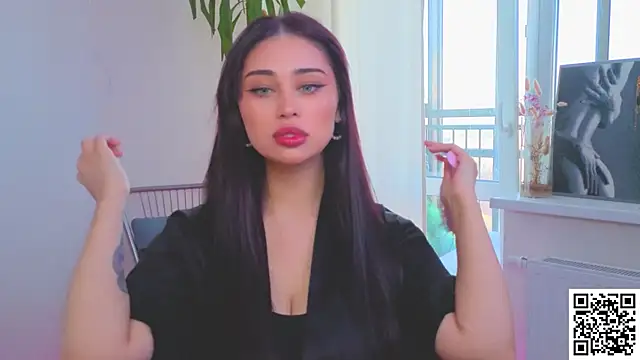 Snapshot of Sofia_Plump chatting on 04/17/26, 10:07 Sofia Plump online show from 04/17/26, 10:07