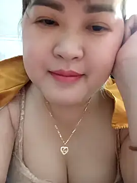 Snapshot of Kee-kimlee chatting on 03/06/26, 02:35 Kee-kimlee online show from 03/06/26, 02:35