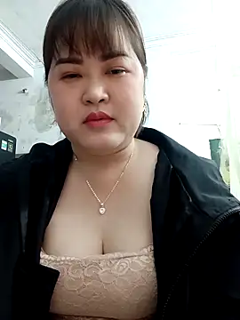 Snapshot of Kee-kimlee chatting on 03/11/26, 02:56 Kee-kimlee online show from 03/11/26, 02:56