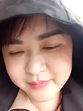 Snapshot of Kee-kimlee chatting on 03/16/26, 06:50 Kee-kimlee online show from 03/16/26, 06:50