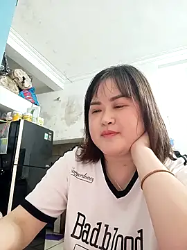 Snapshot of Kee-kimlee chatting on 04/12/26, 02:44 Kee-kimlee online show from 04/12/26, 02:44