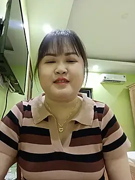 Kee-kimlee online show from 07/15/26, 05:51