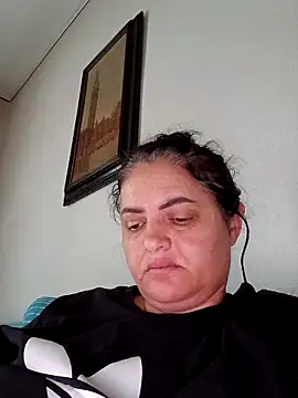 Snapshot of Sony28v chatting on 04/17/26, 05:43 Sony28v online show from 04/17/26, 05:43