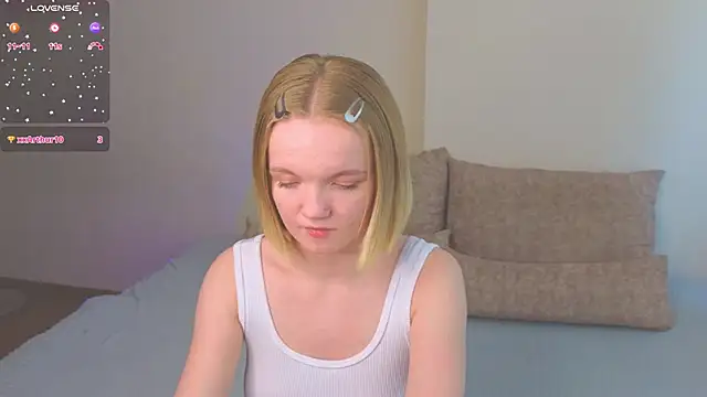 Snapshot of StellaBunny chatting on 03/15/26, 12:22 StellaBunny online show from 03/15/26, 12:22