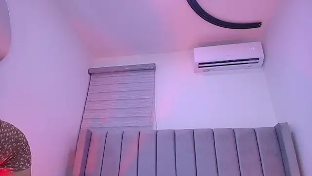 Snapshot of freyhasmith_ chatting on 06/12/26, 03:05 freyhasmith online show from 06/12/26, 03:05