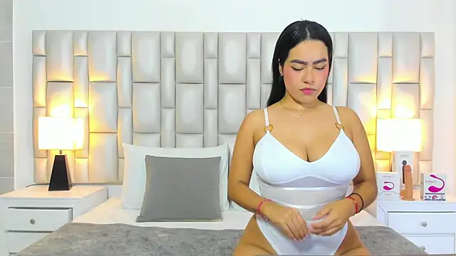 paola katy dicks online show from 06/03/26, 08:14