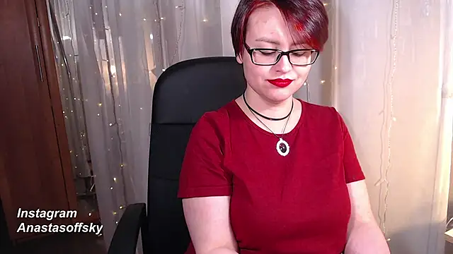 Snapshot of Super_Naked_Anastas chatting on 04/13/26, 07:52 Super Naked Anastas online show from 04/13/26, 07:52